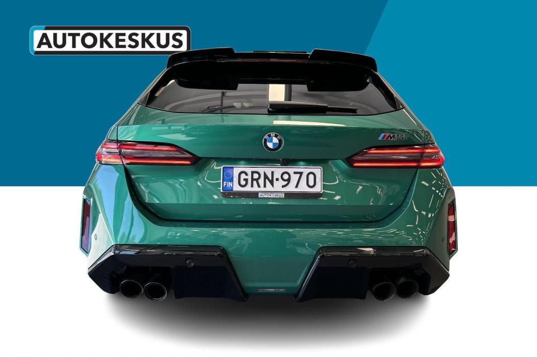 BMW M5 2025