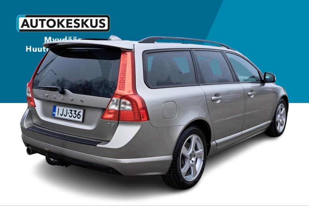 VOLVO V70 2011
