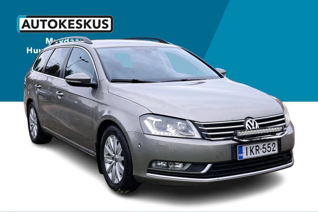 VOLKSWAGEN Passat 2012