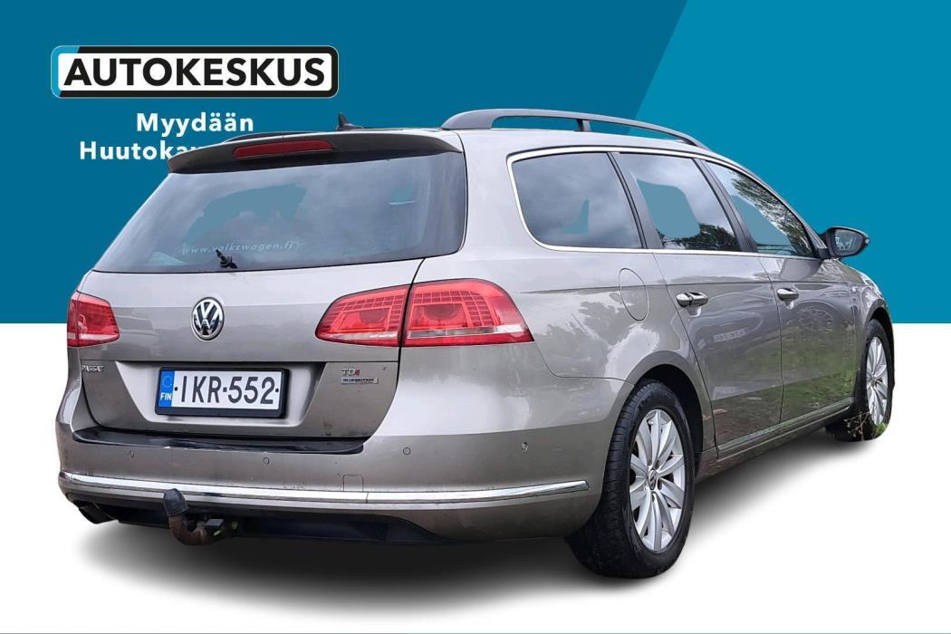 VOLKSWAGEN Passat 2012