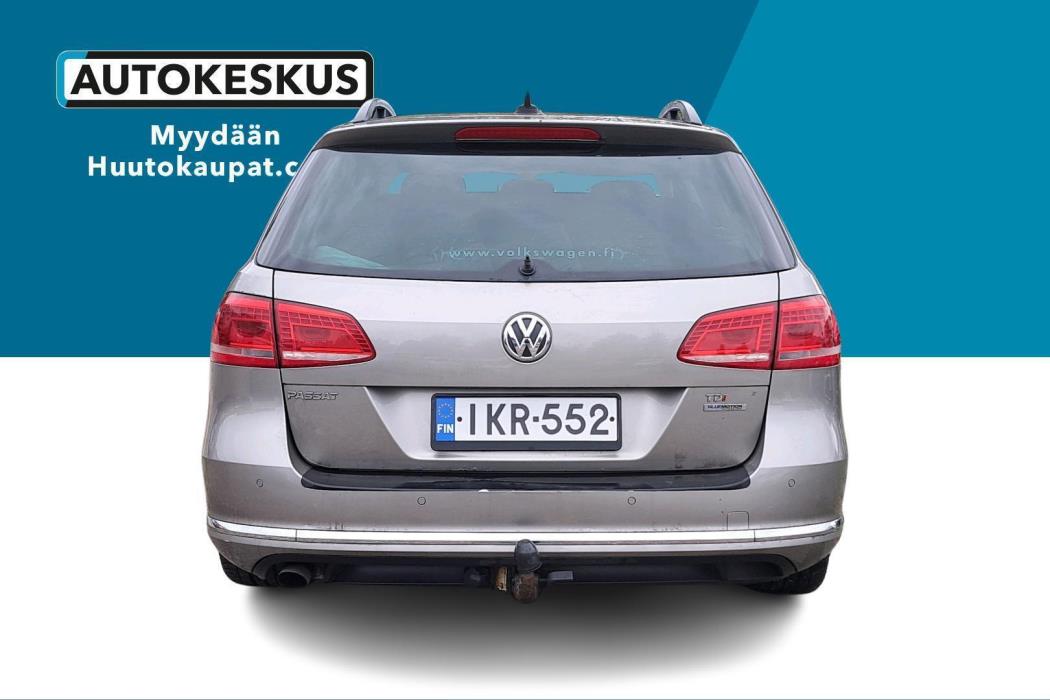 VOLKSWAGEN Passat 2012