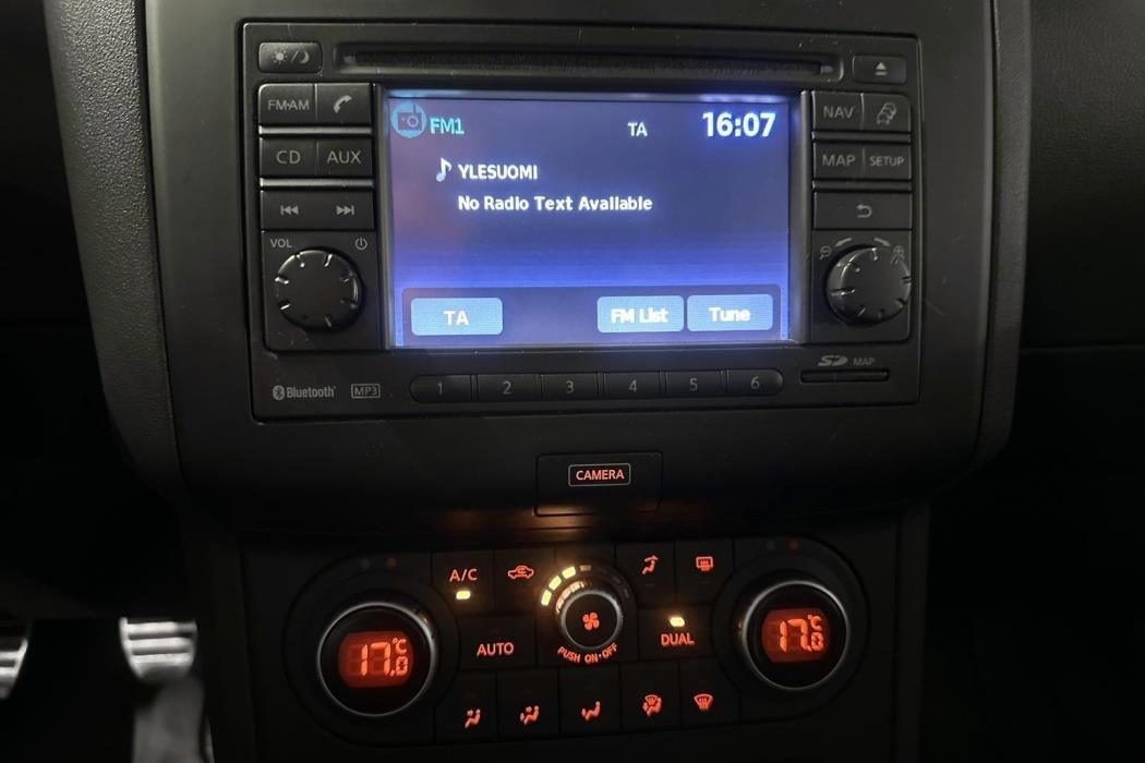 NISSAN Qashqai 2013