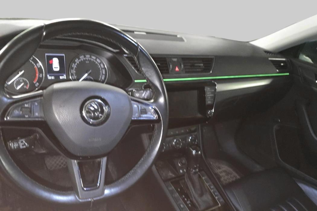 SKODA Superb 2016