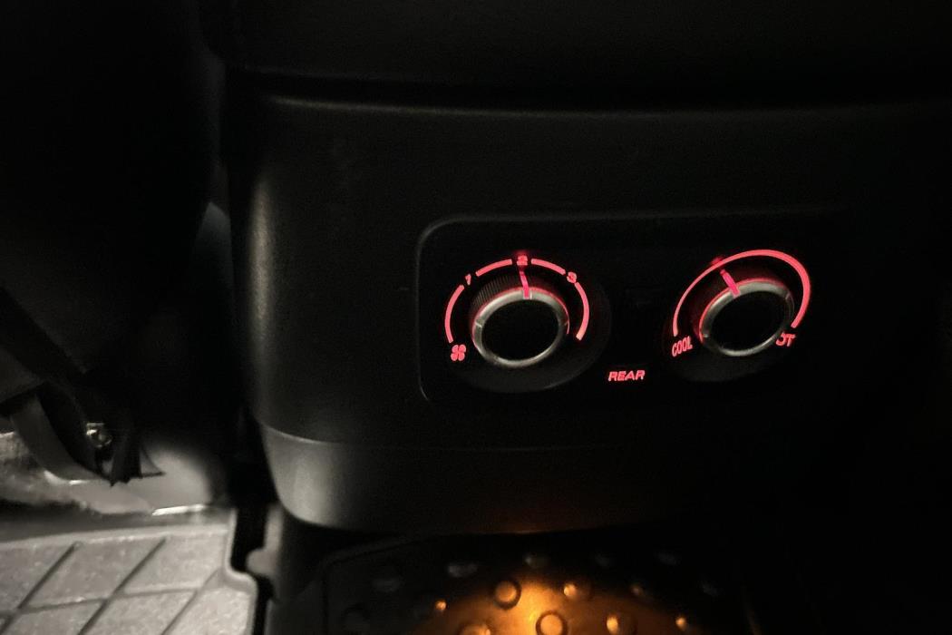 MITSUBISHI Pajero 2016