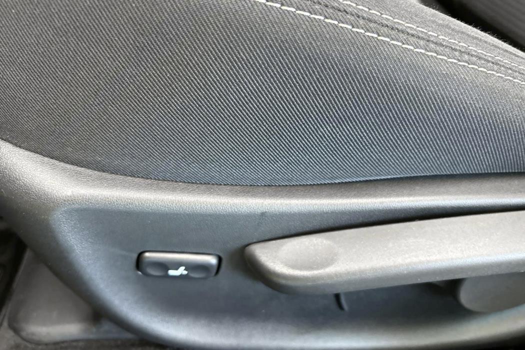 TOYOTA Avensis 2018