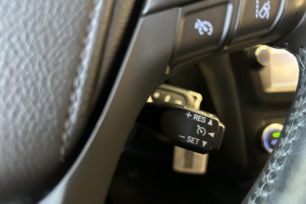 TOYOTA Avensis 2018