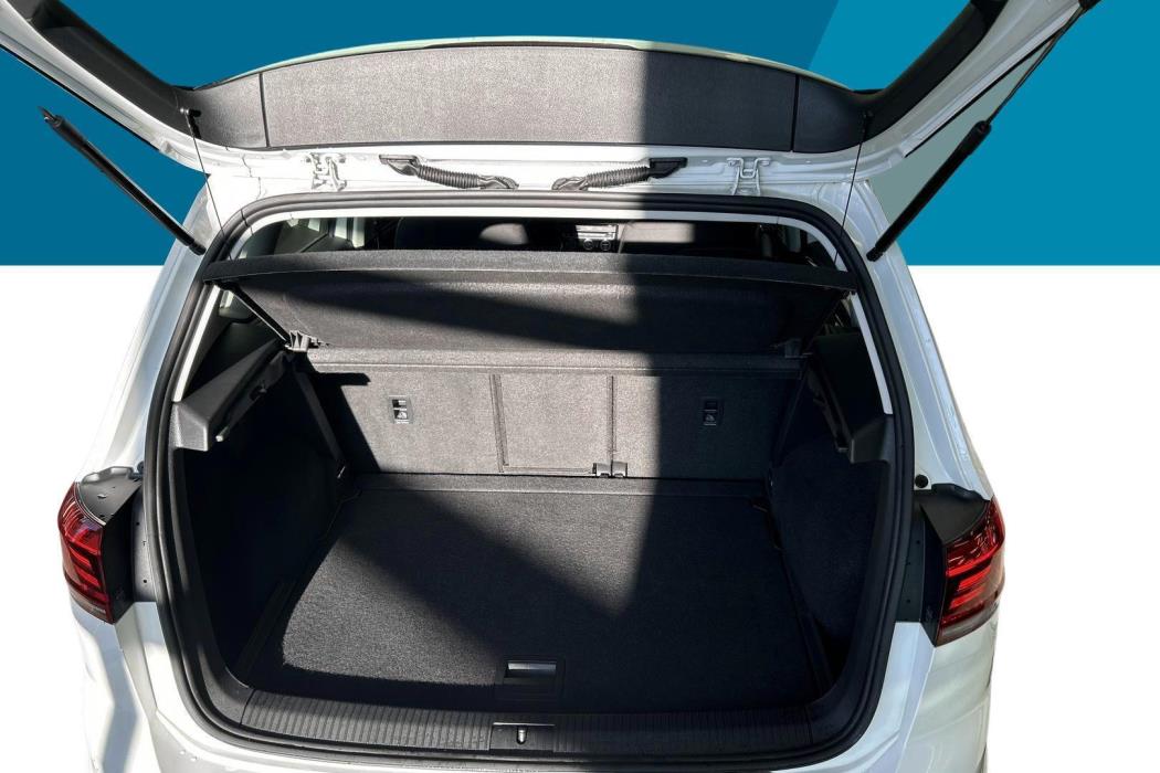 VOLKSWAGEN Golf Sportsvan 2019