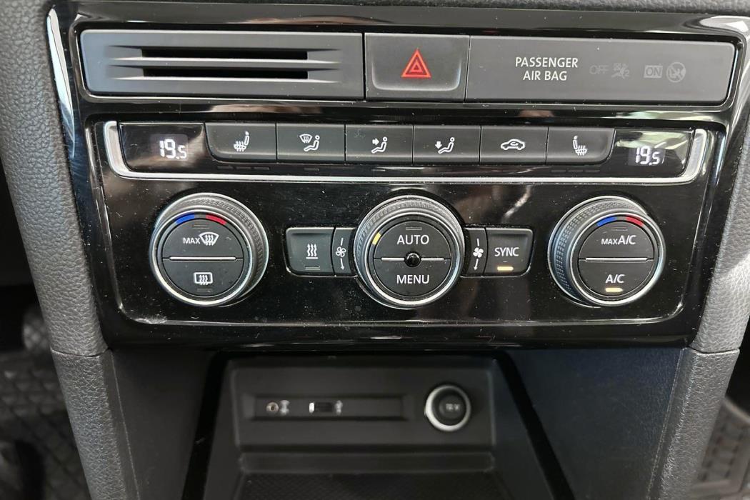 VOLKSWAGEN Golf Sportsvan 2019