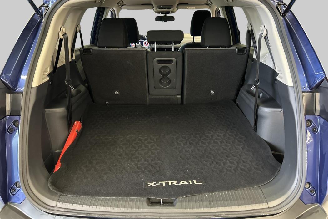 NISSAN X-Trail 2024