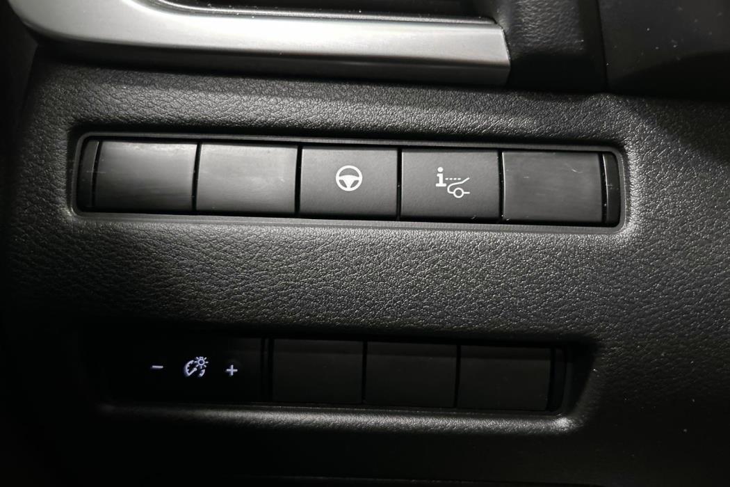 NISSAN X-Trail 2024