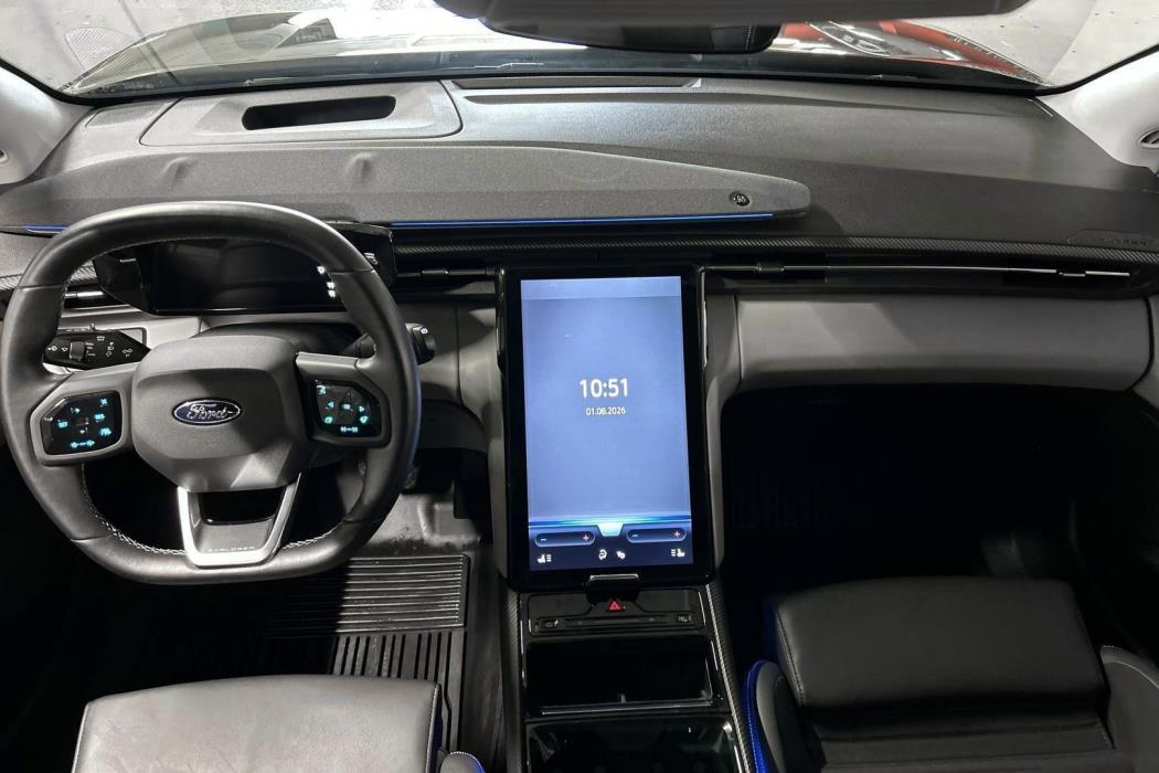 FORD Explorer 2025