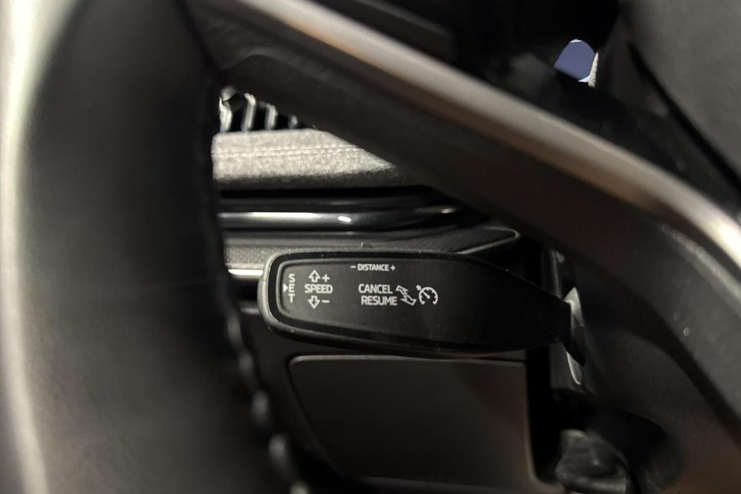 SKODA Superb 2025