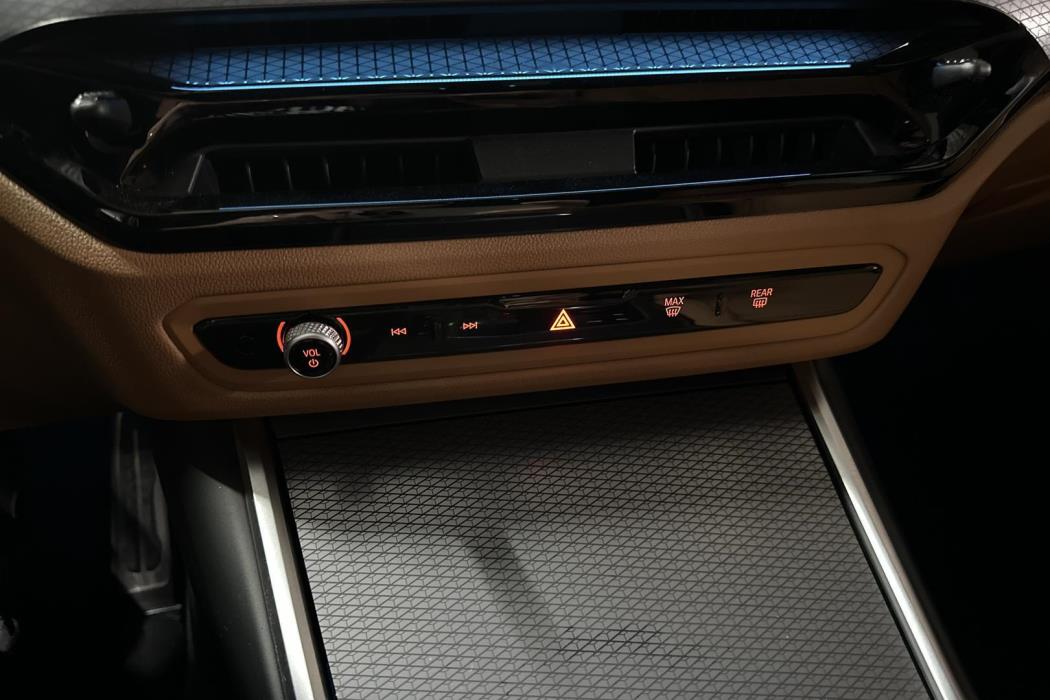BMW 3-SARJA 2025