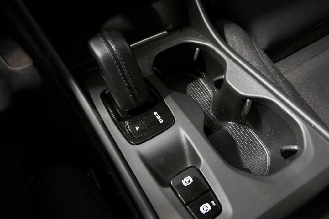 VOLVO XC40 2021