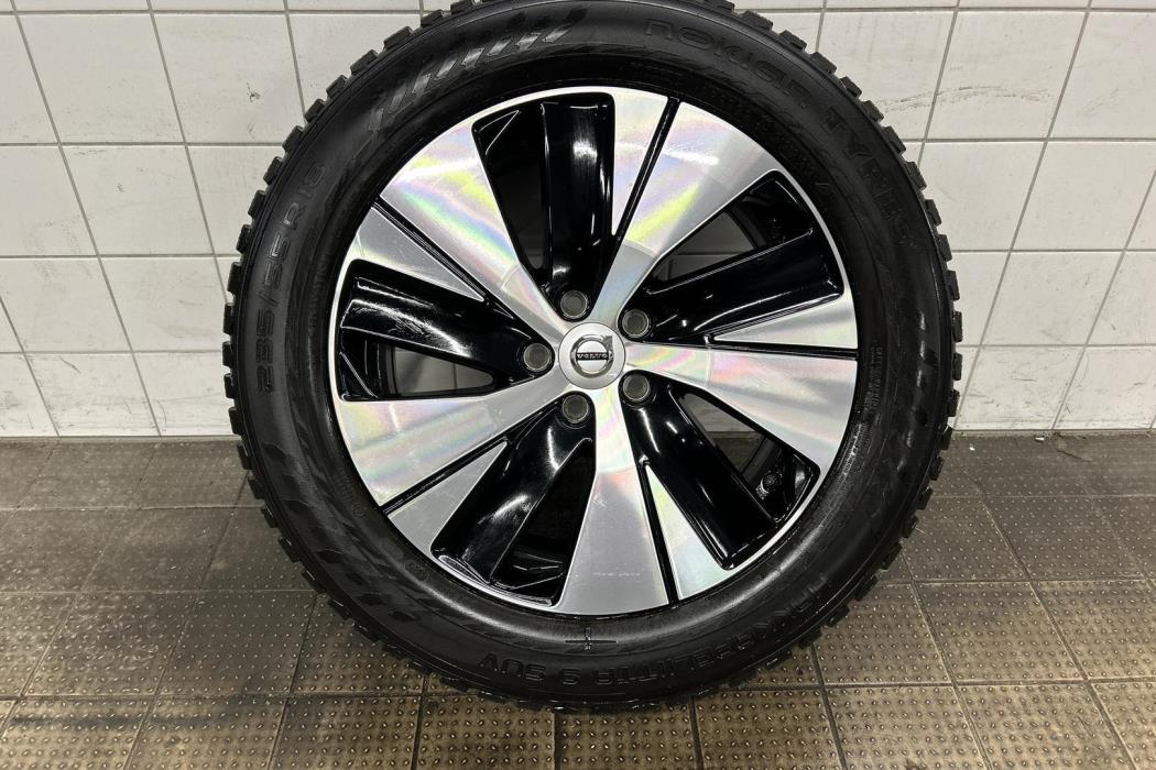 VOLVO XC40 2021