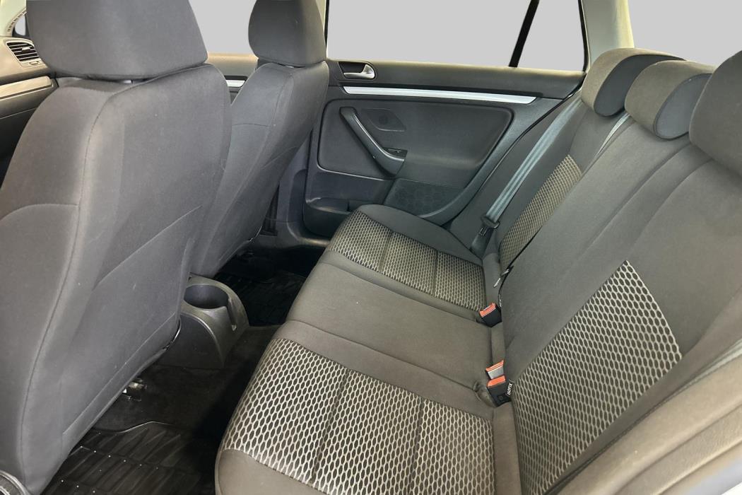 VOLKSWAGEN Golf 2011