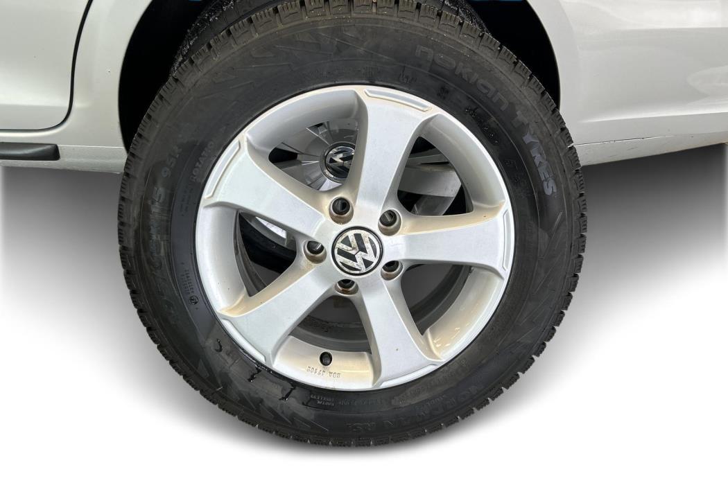 VOLKSWAGEN Golf 2011