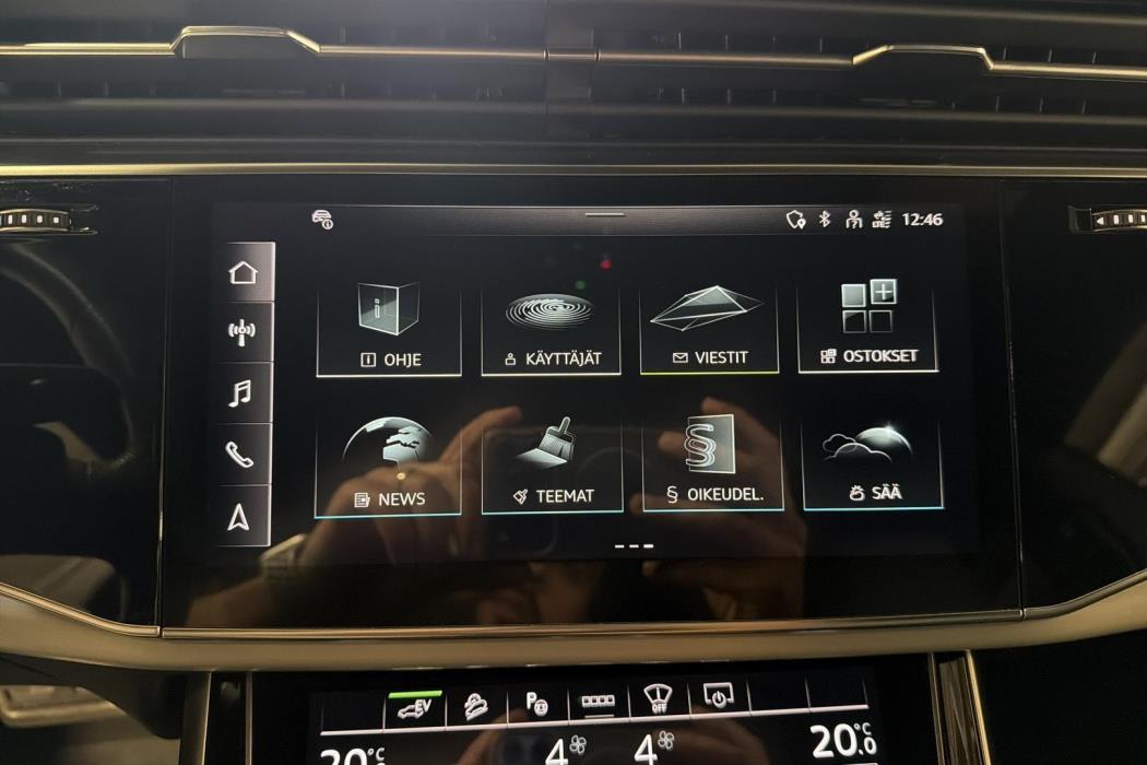 AUDI Q8 2023