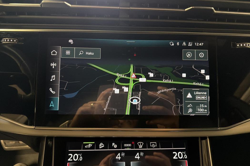 AUDI Q8 2023