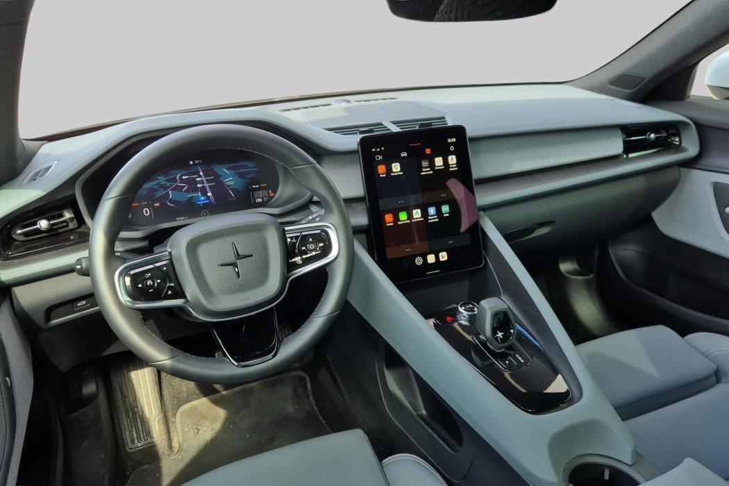 POLESTAR 2 2024