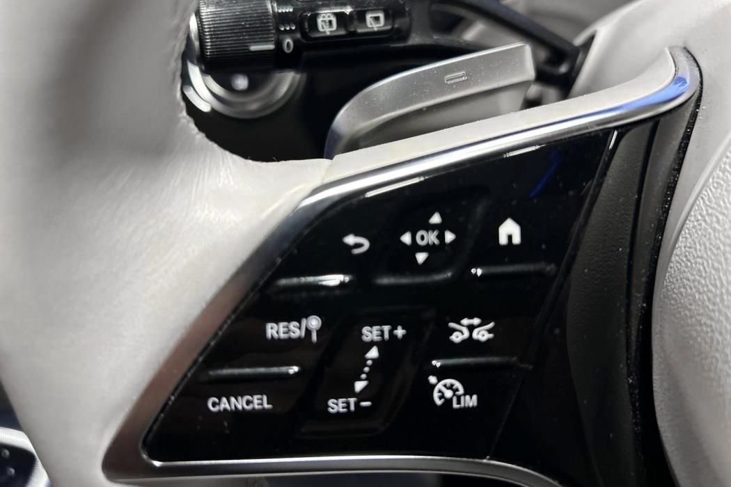 MERCEDES-BENZ E 2025