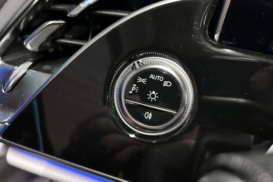 MERCEDES-BENZ E 2025