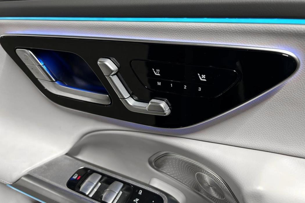 MERCEDES-BENZ E 2025