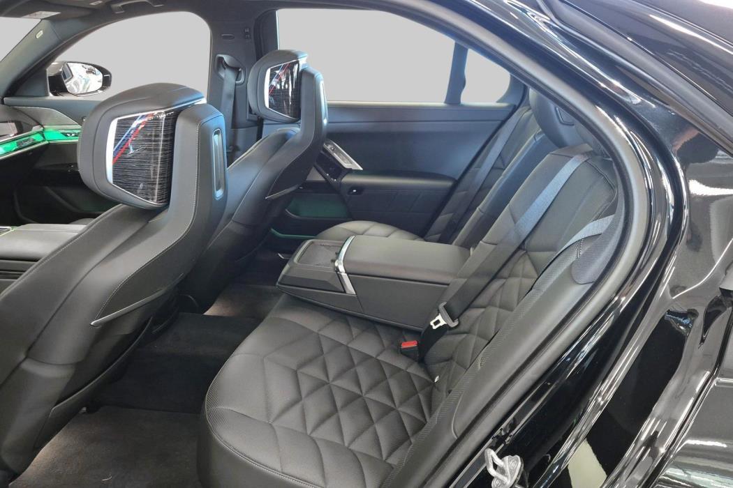 BMW I7 2024