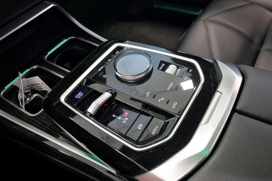 BMW I7 2024
