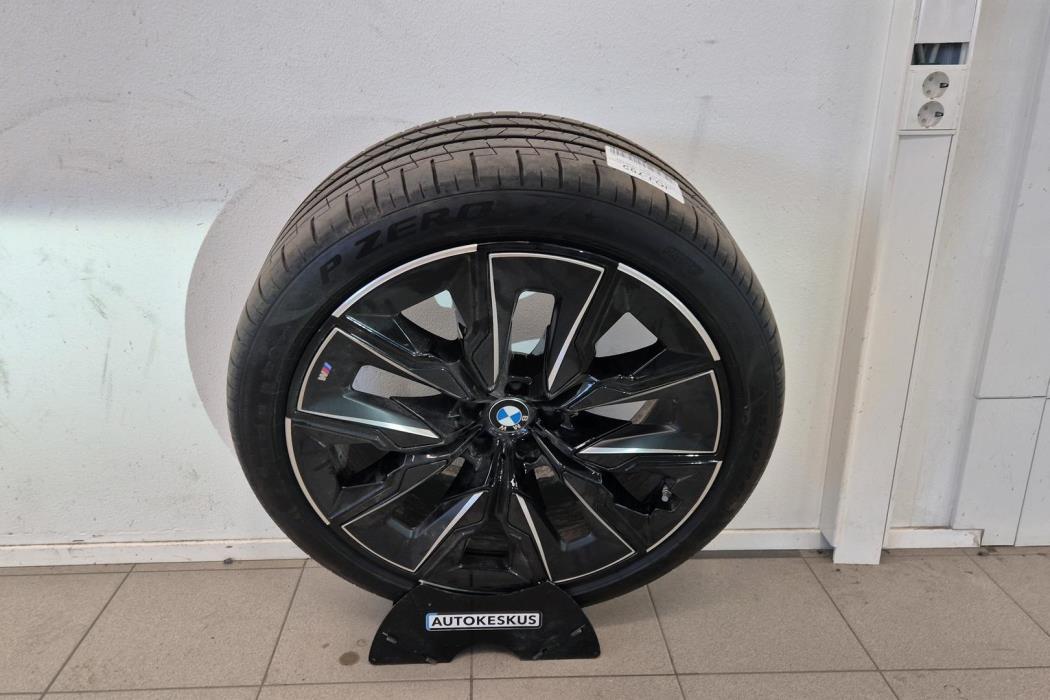BMW I7 2024