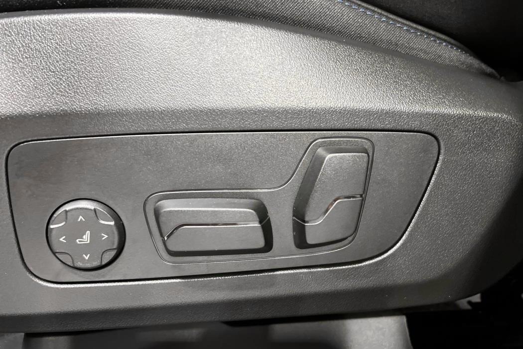 BMW iX1 2025