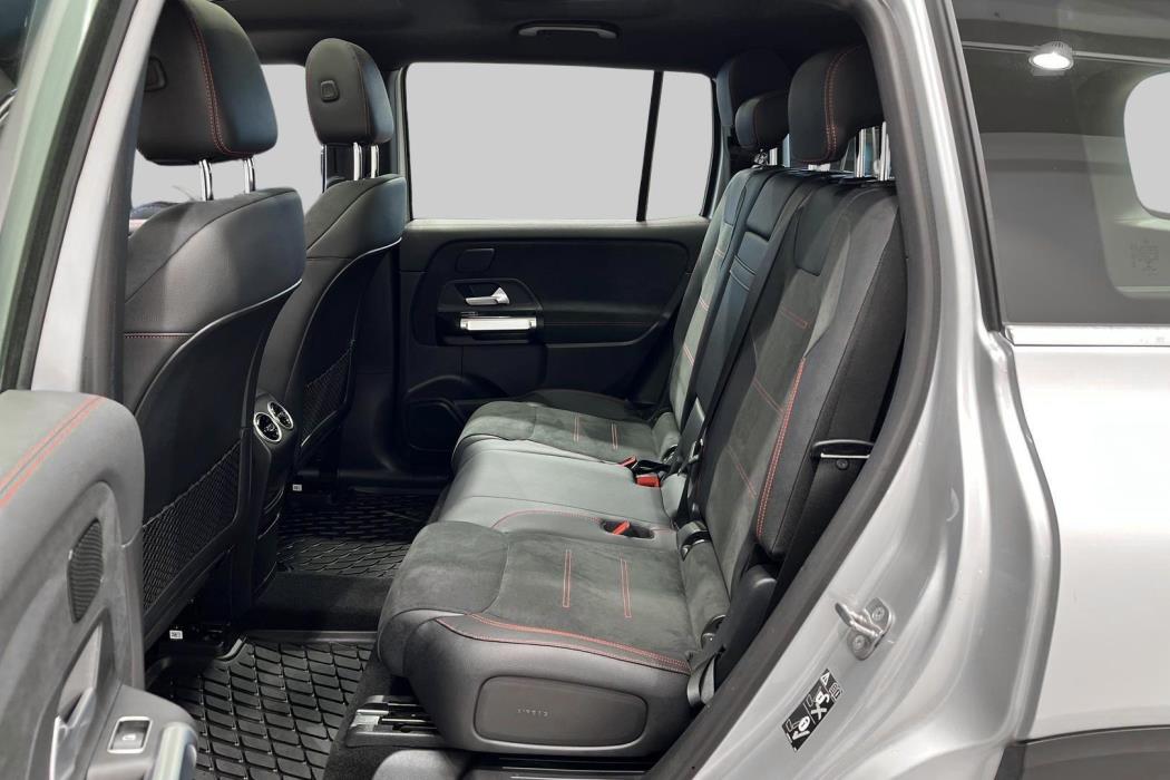 MERCEDES-BENZ EQB 2023