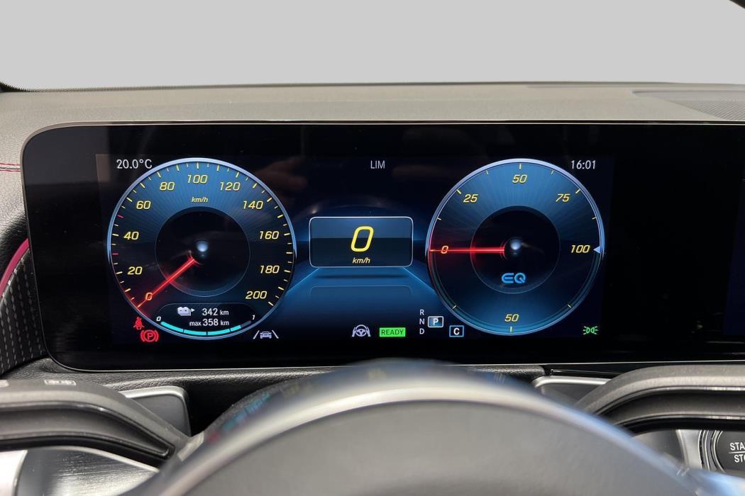 MERCEDES-BENZ EQB 2023