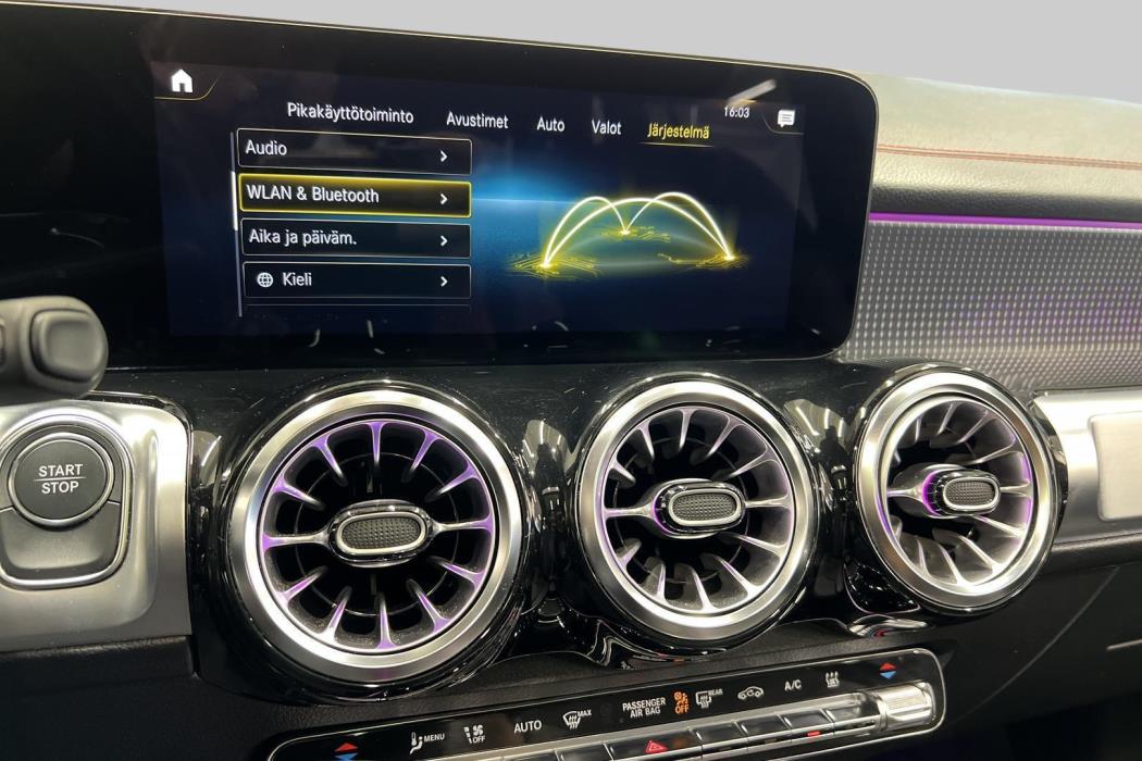 MERCEDES-BENZ EQB 2023