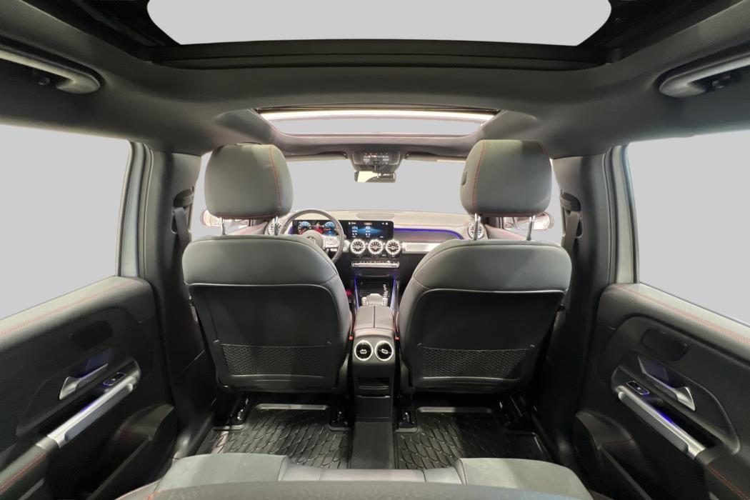 MERCEDES-BENZ EQB 2023