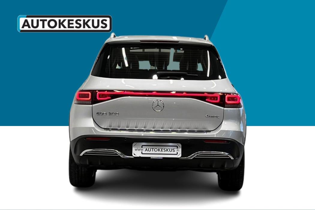MERCEDES-BENZ EQB 2023