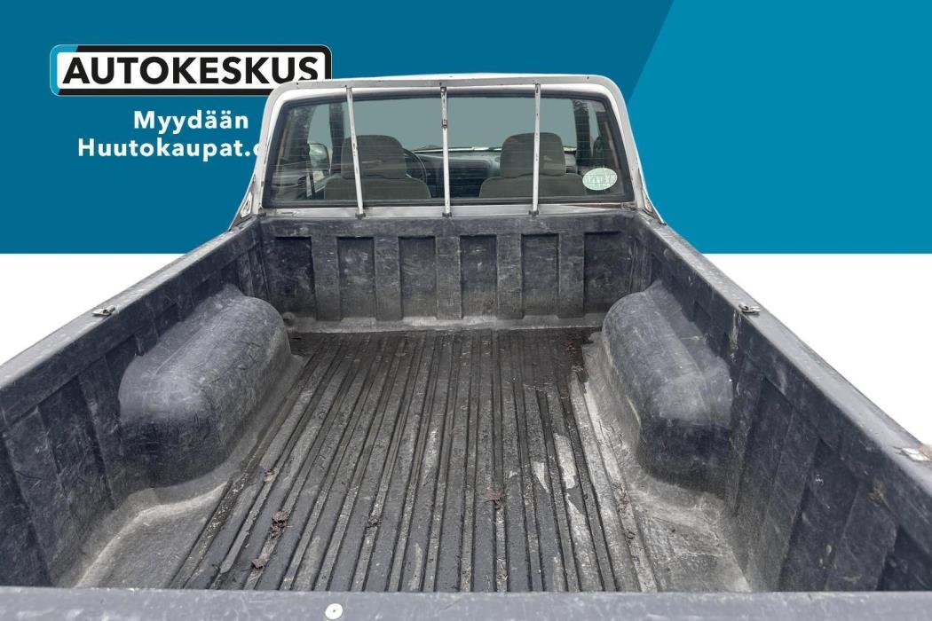 NISSAN Pick-up 1999