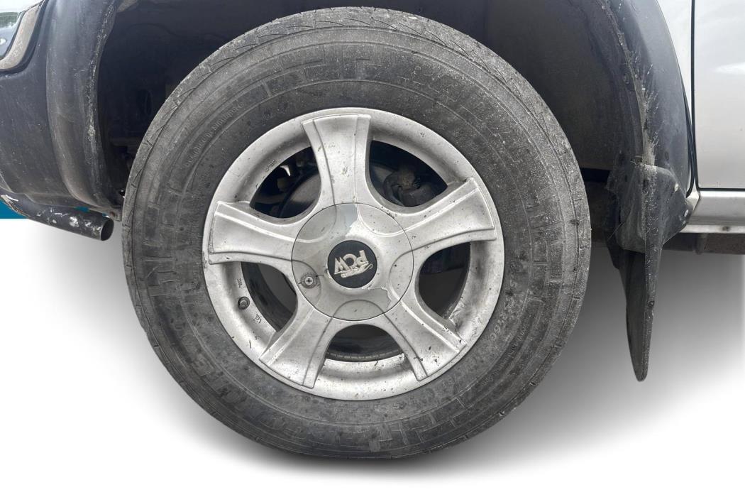 NISSAN Pick-up 1999