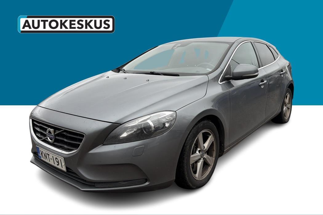 VOLVO V40 2016
