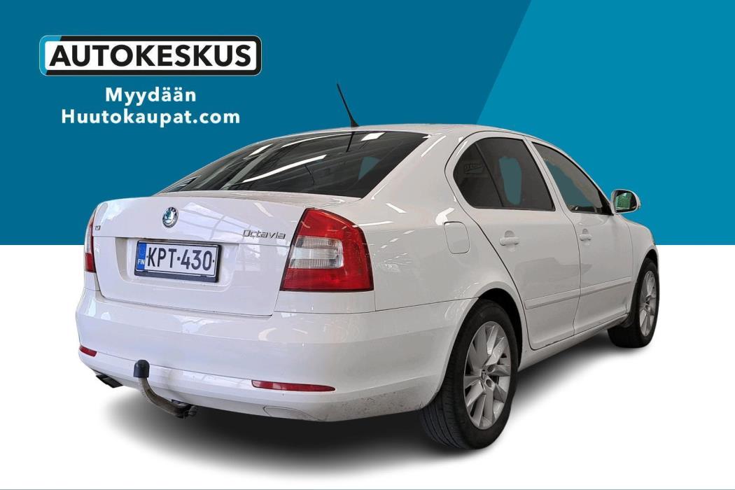 SKODA Octavia 2011