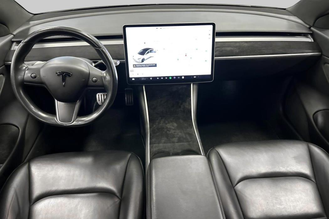 TESLA Model 3 2019
