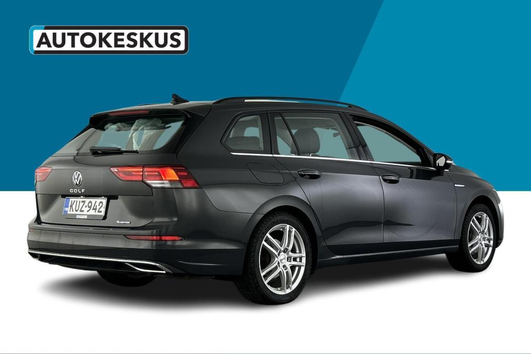 VOLKSWAGEN Golf 2023