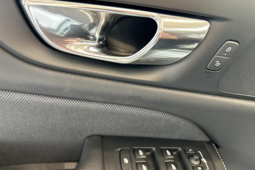 VOLVO V60 2019