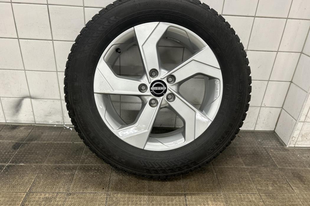 NISSAN Qashqai 2024