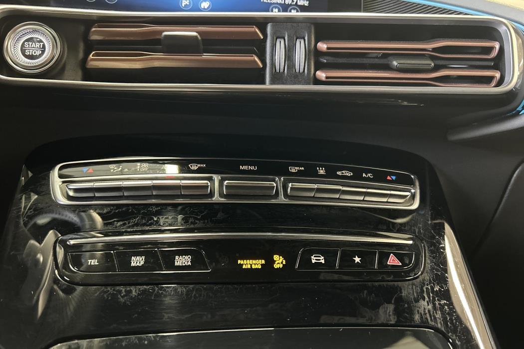 MERCEDES-BENZ EQC 2022