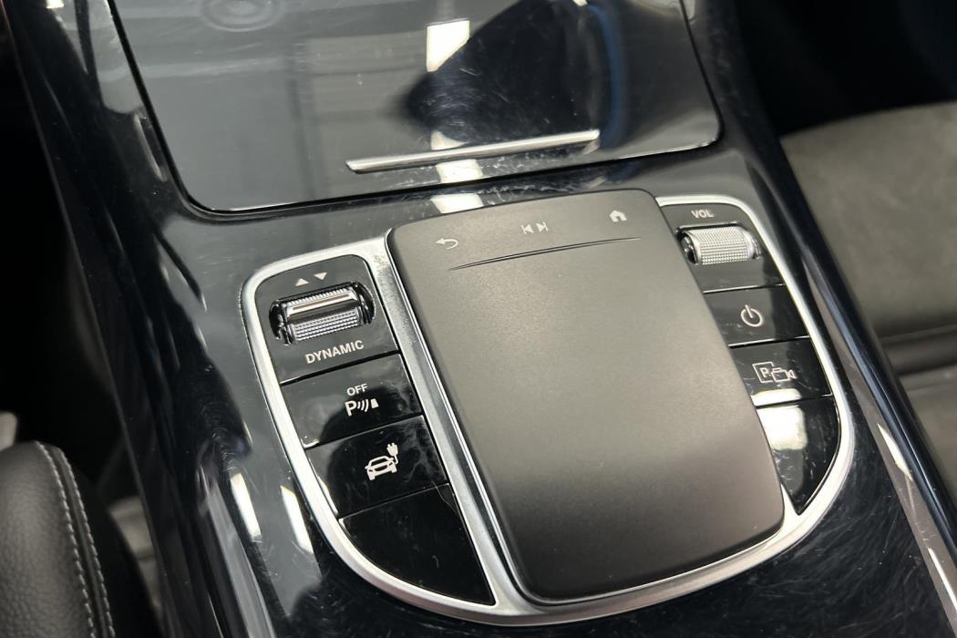 MERCEDES-BENZ EQC 2022