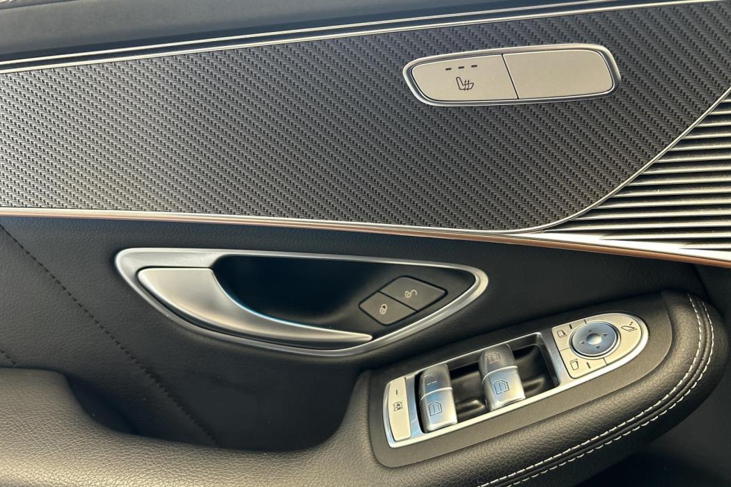MERCEDES-BENZ EQC 2022