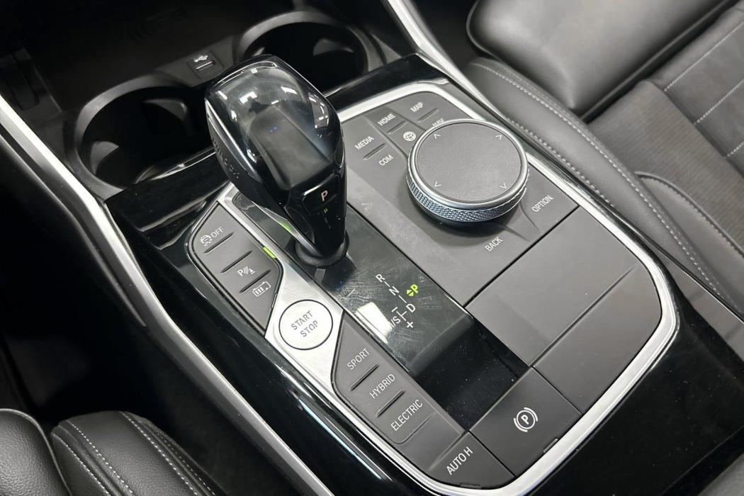 BMW 3-SARJA 2021