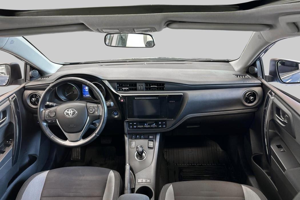 TOYOTA Auris 2016
