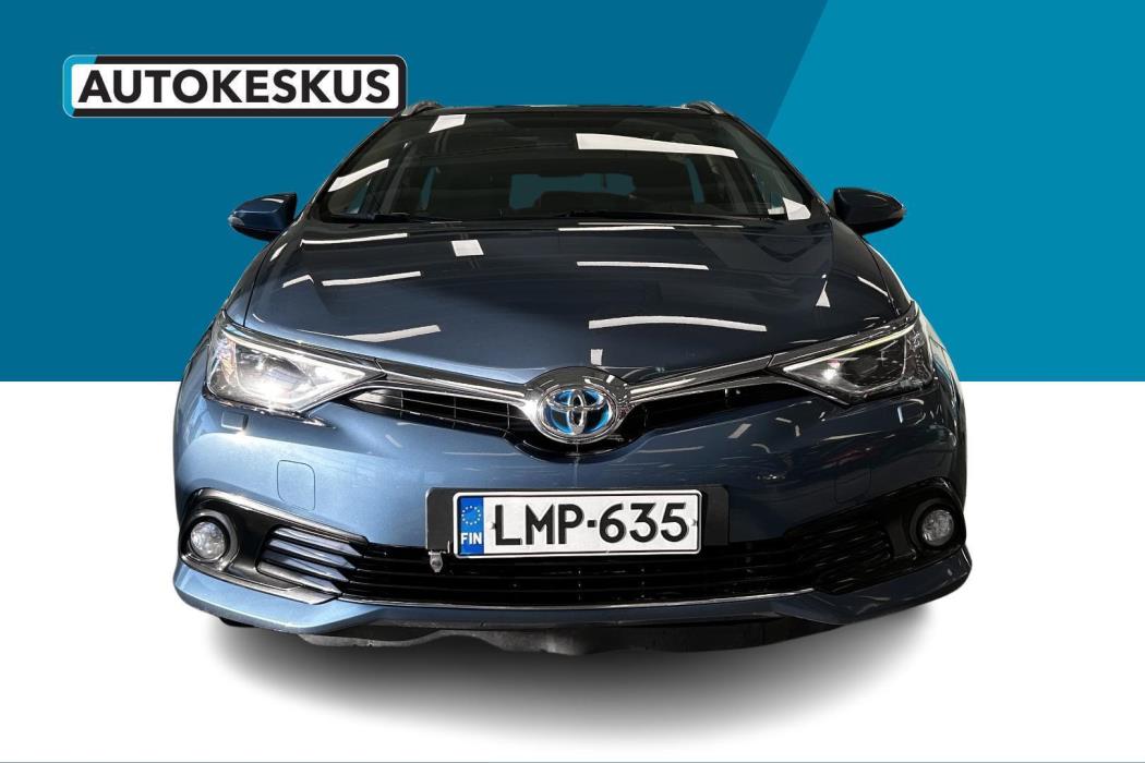 TOYOTA Auris 2016